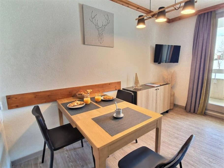 Apartment *nouveau* Pied Des Pistes * Piscine Ext. Chauffee* Alpe d'Huez
